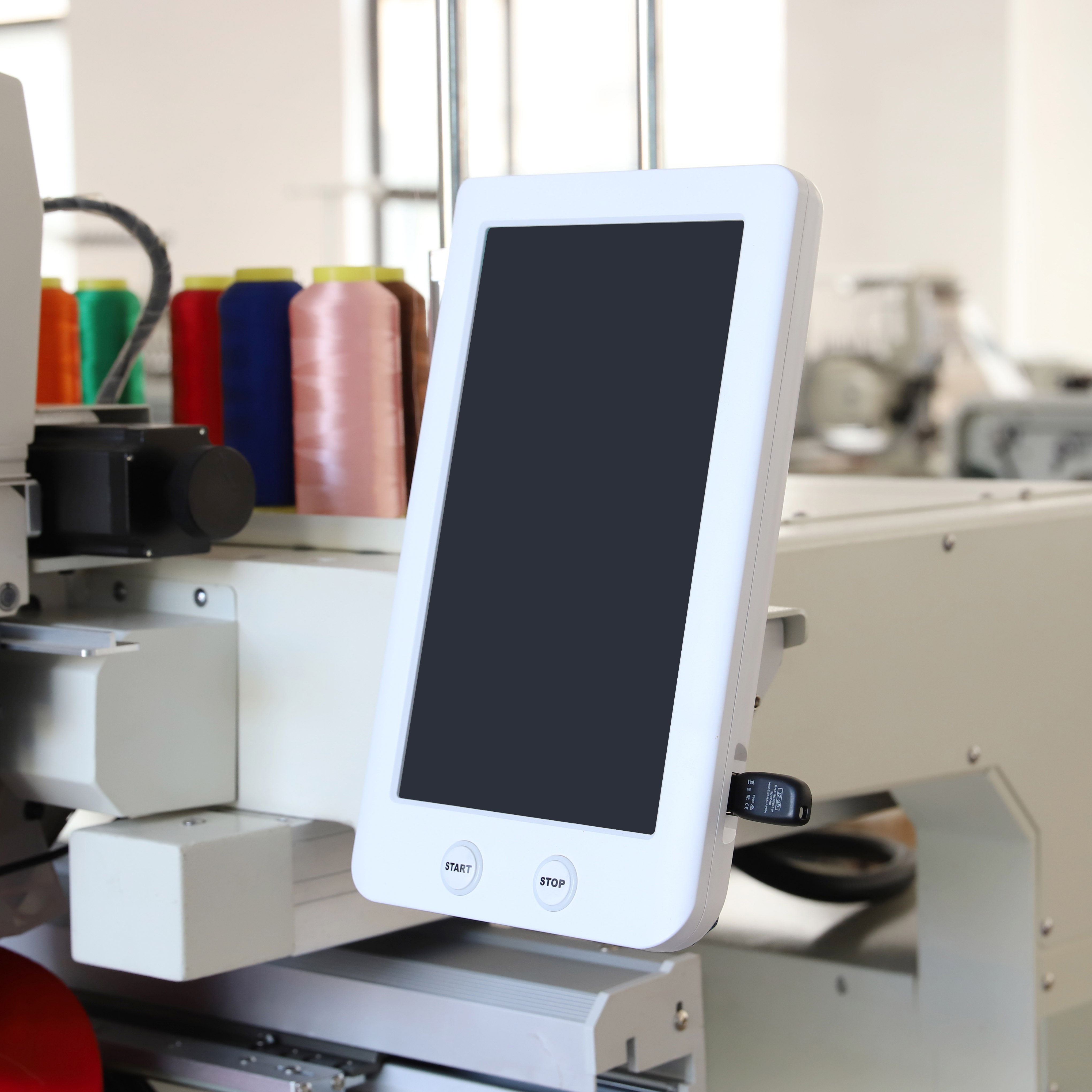 High Quality Professional Automatic Computerized 4 Heads Embroidery Machine