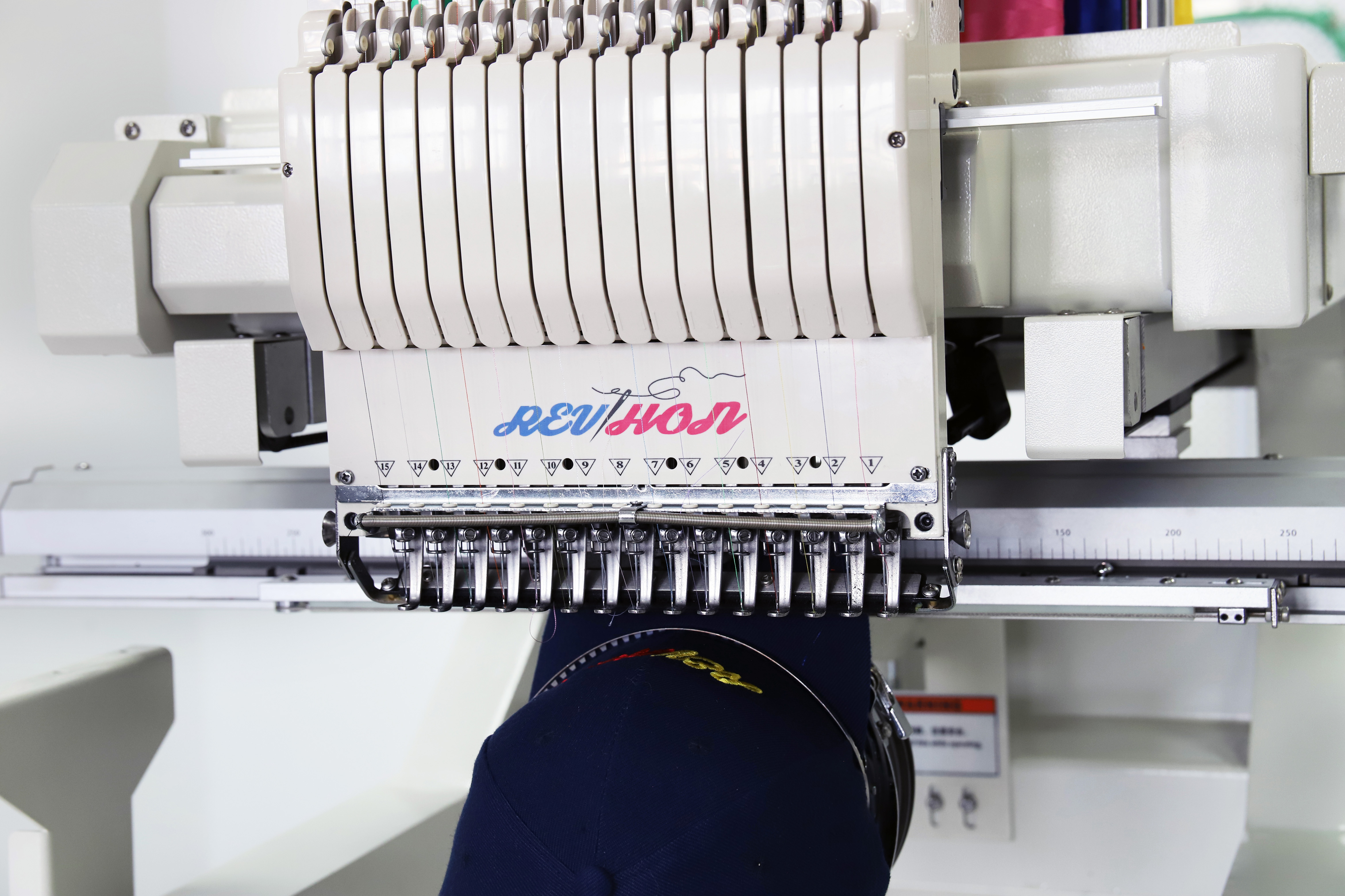 Multifunctional New single-head embroidery machine Convenient Professional Embroidery Machine