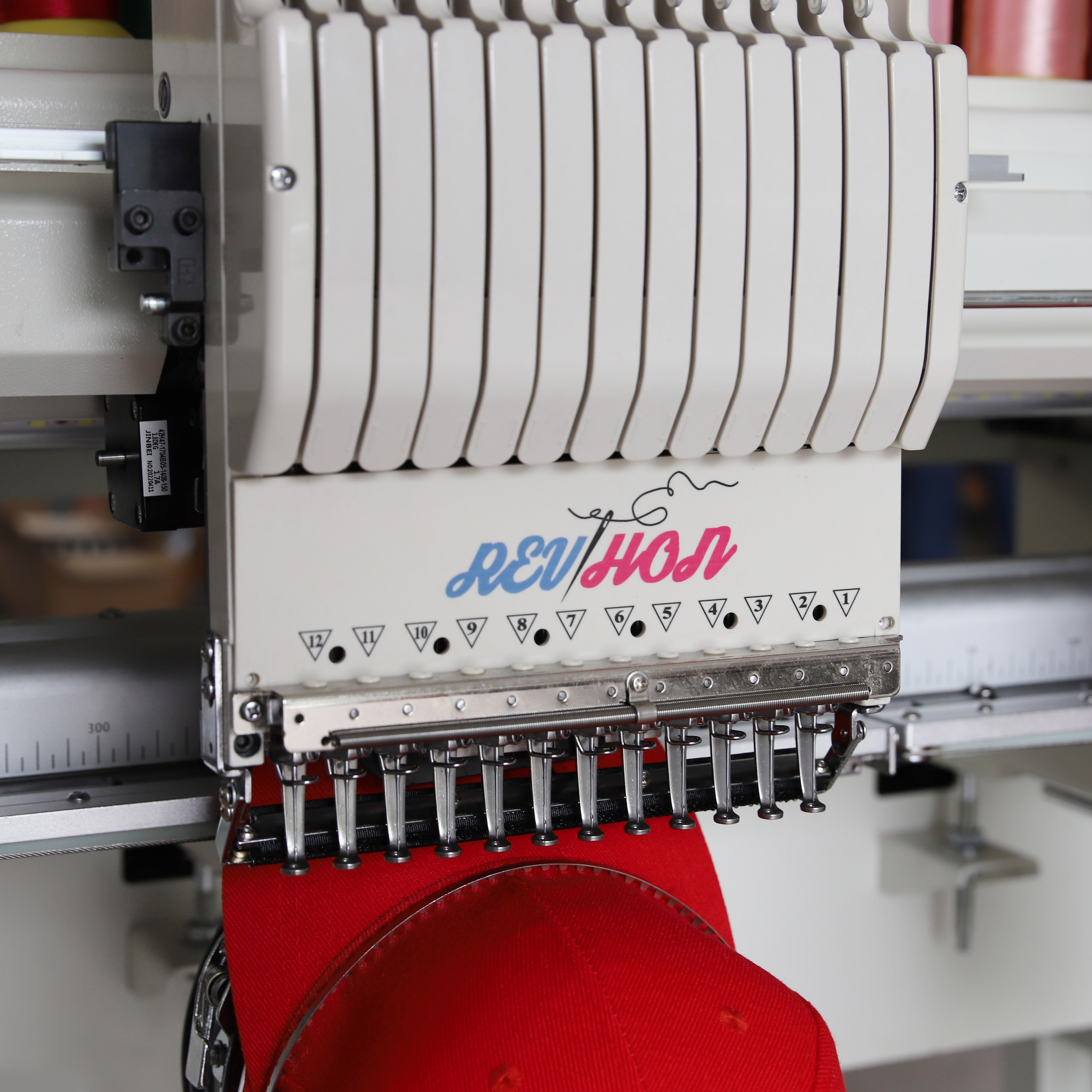 Highly Competitive Professional Low Noise Automated Embroidery Machine